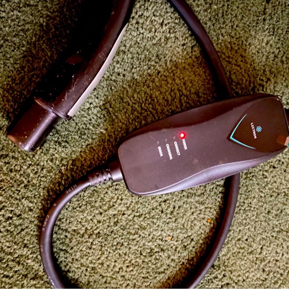 Lectron Tesla Level 1 Portable Charger - Picture 4 of 4